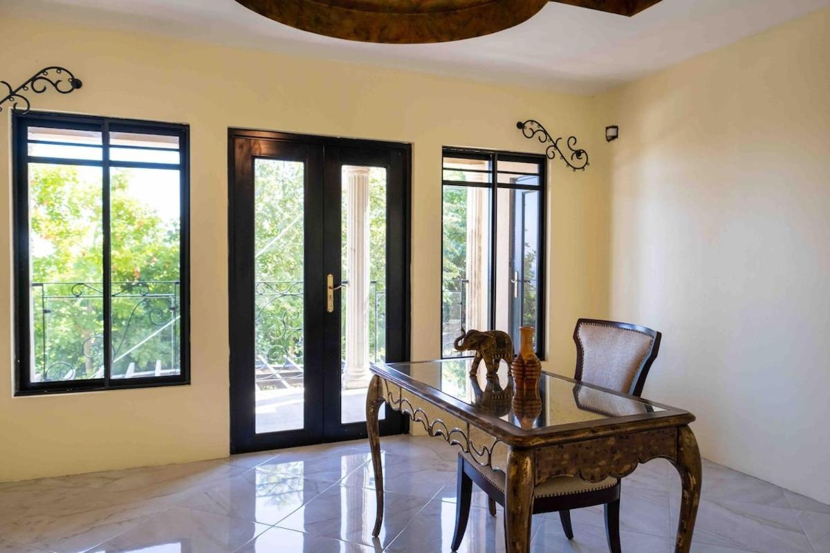 Villa Mimosa Jamaica Exclusive Luxury Stay- Resort Vibe Discovery Bay Eksteriør bilde