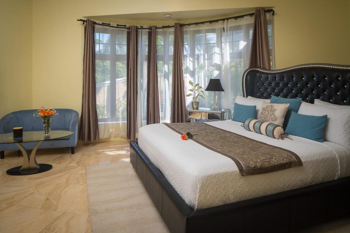 Villa Mimosa Jamaica Exclusive Luxury Stay- Resort Vibe Discovery Bay Eksteriør bilde